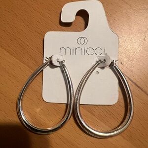 Brand New Minicci Silver Teardrop Earrings